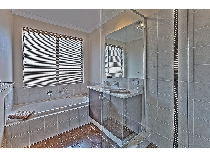 12 Nambucca Way, Secret Harbour WA 6173