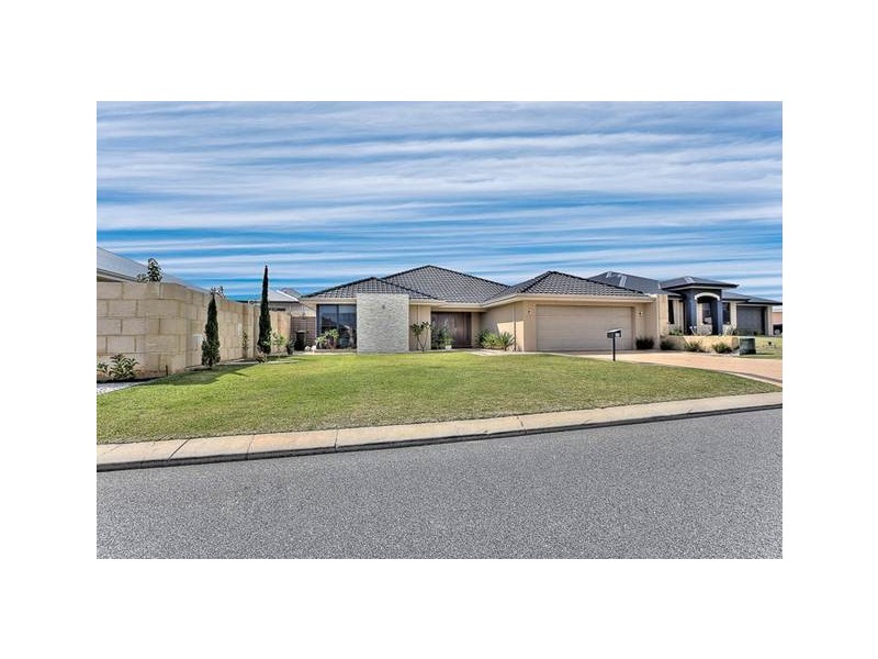 12 Nambucca Way, Secret Harbour WA 6173