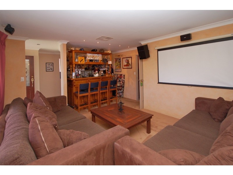 12 Exhibition Way, Cooloongup WA 6168