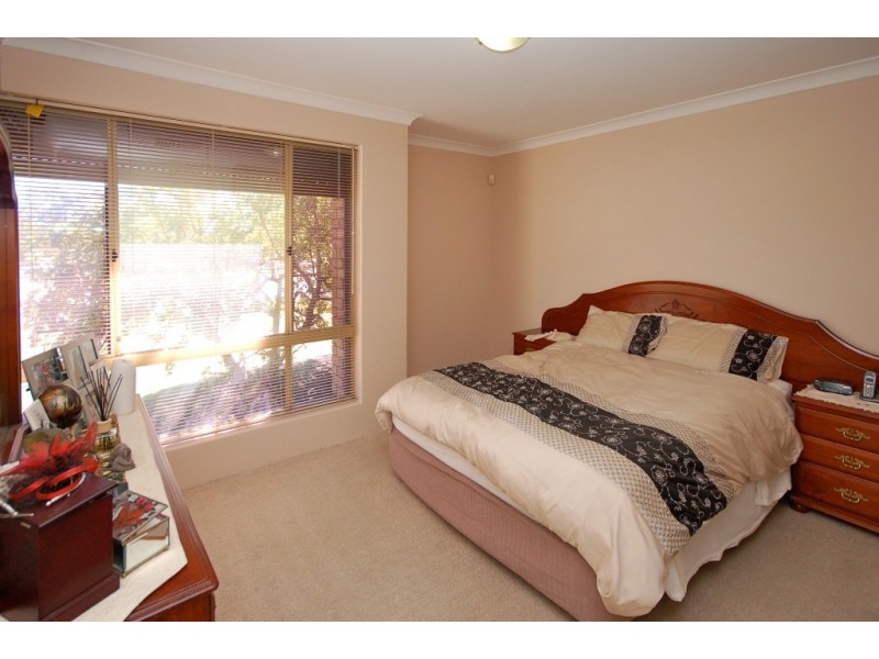 12 Exhibition Way, Cooloongup WA 6168