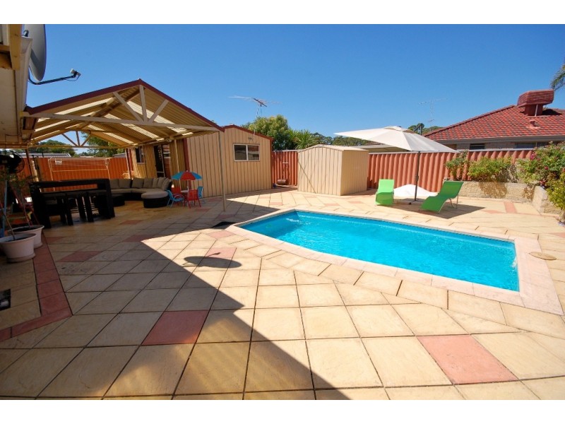 12 Exhibition Way, Cooloongup WA 6168