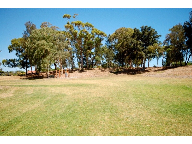 12 Exhibition Way, Cooloongup WA 6168