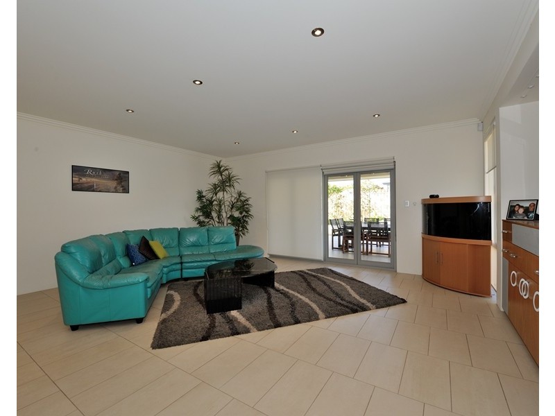 18 Buttercup Way, Beeliar WA 6164