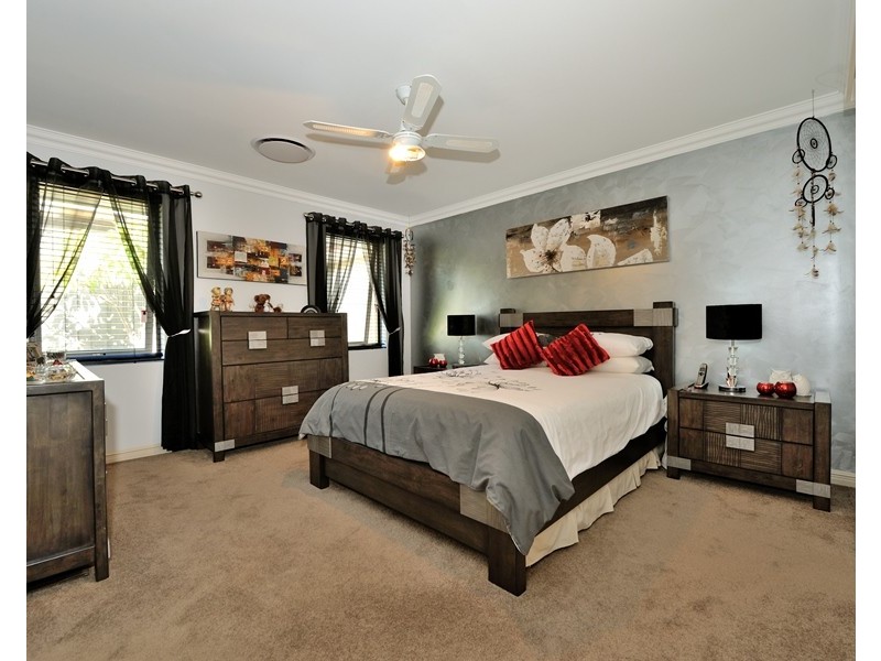 17 Lemongum Drive, Baldivis WA 6171