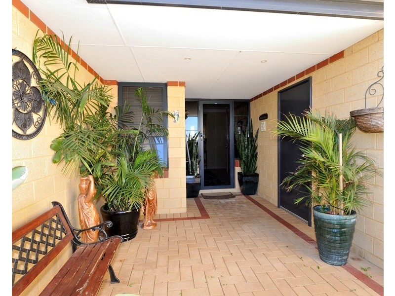 17 Lemongum Drive, Baldivis WA 6171