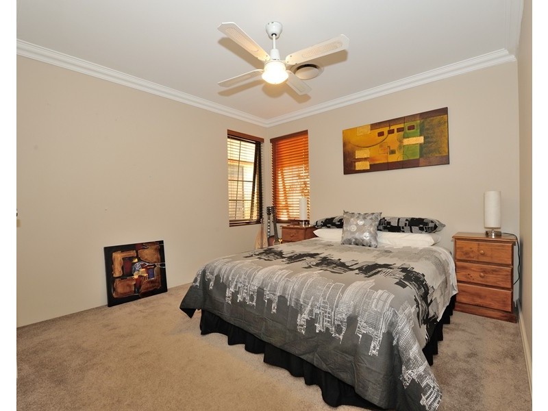 17 Lemongum Drive, Baldivis WA 6171