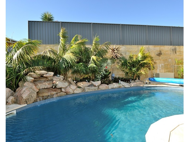 17 Lemongum Drive, Baldivis WA 6171