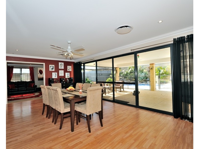 17 Lemongum Drive, Baldivis WA 6171