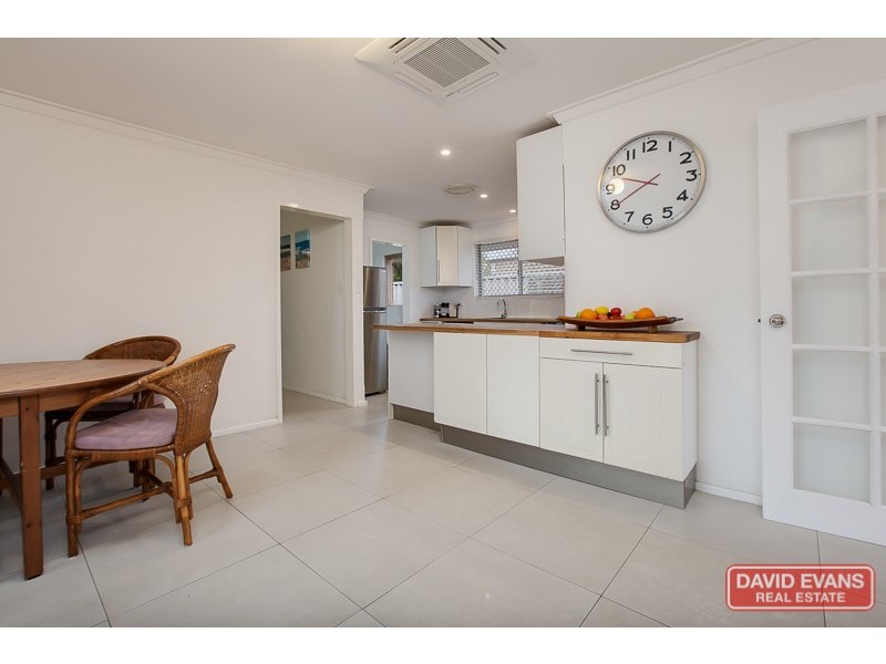 64 Malibu Road, Safety Bay WA 6169