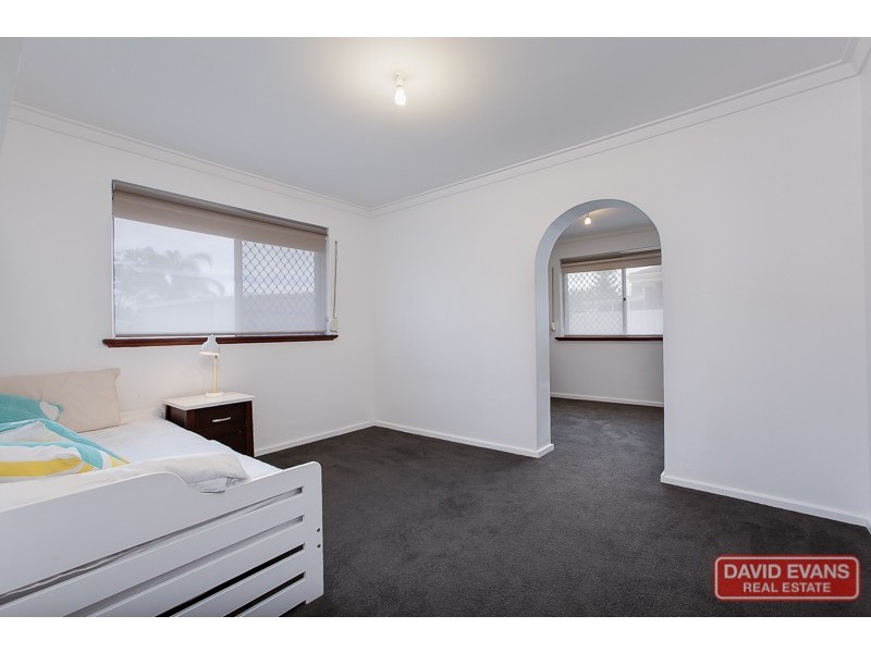 64 Malibu Road, Safety Bay WA 6169