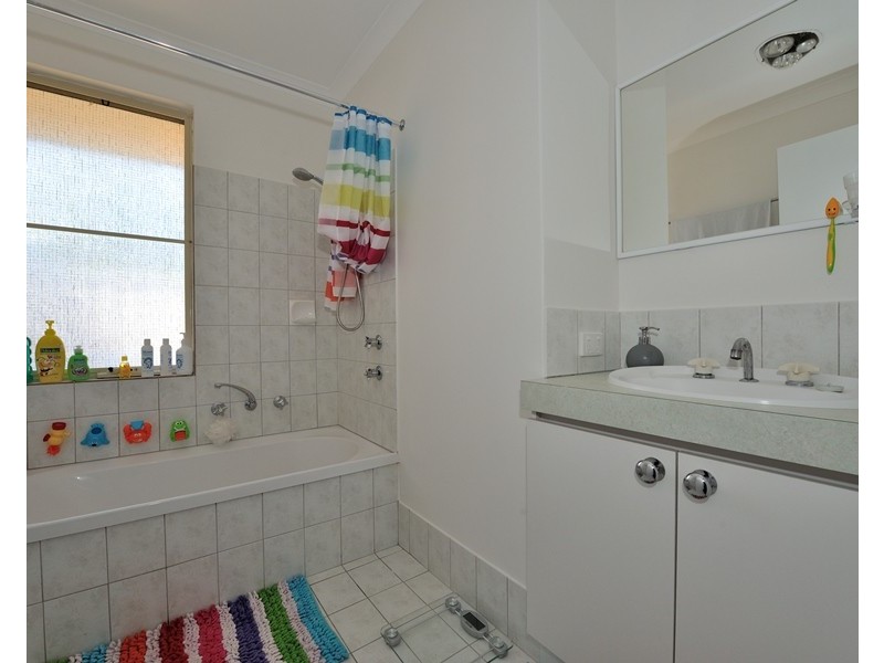 9 Hillcrest Court, Port Kennedy WA 6172