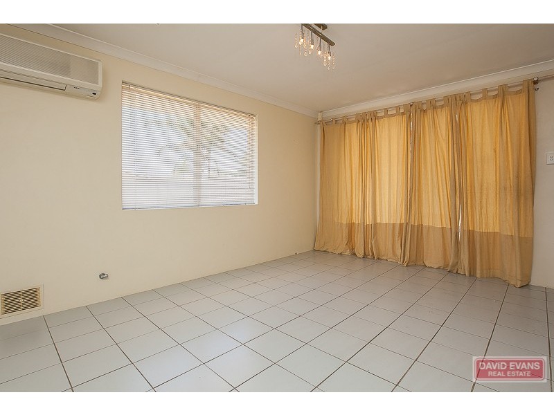 23 Juania Place, Warnbro WA 6169