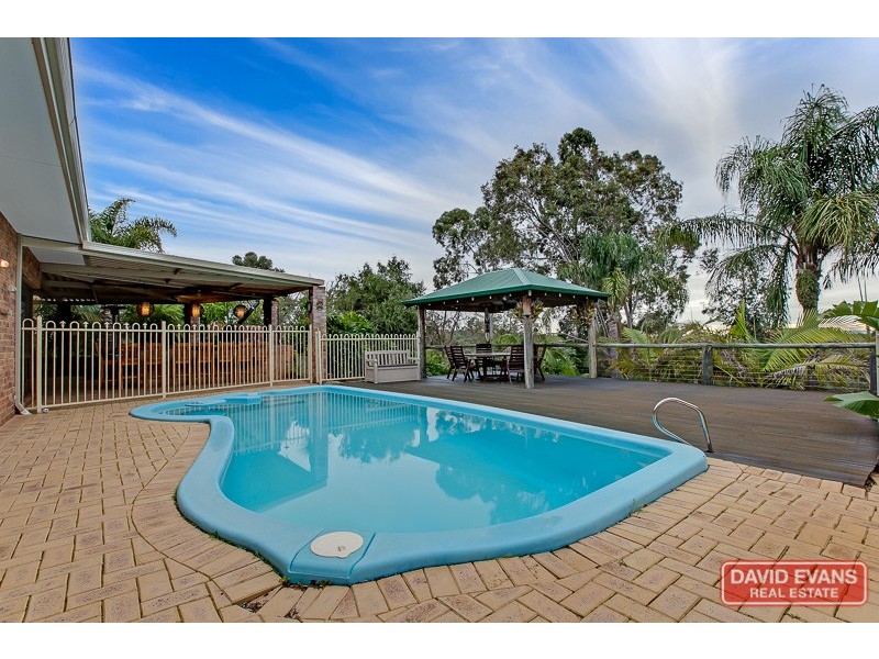 7 Weaver Lane, Wellard WA 6170