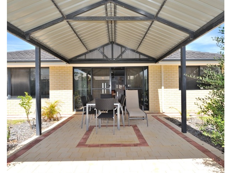 18 Maverick Promenade, Shoalwater WA 6169