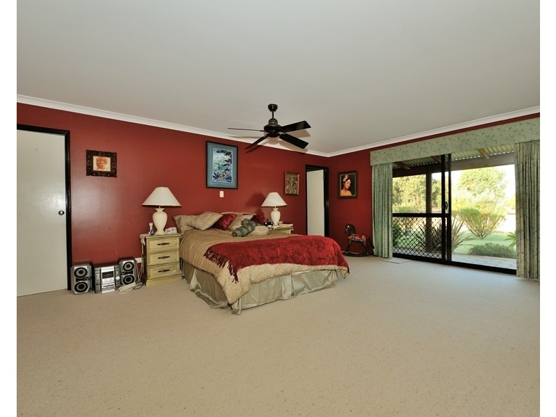 804 Randell Road, Mardella WA 6125