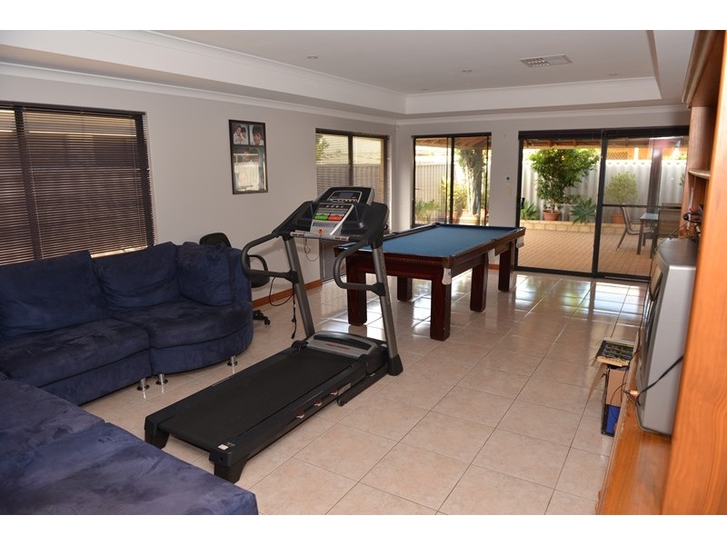 8 Gunnel Way, Rockingham WA 6168