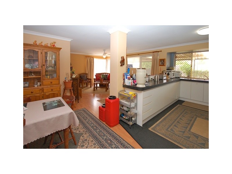 30 Lightfoot Place, Cooloongup WA 6168