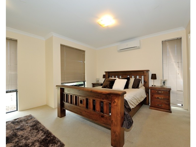 15 Mallard Way, Baldivis WA 6171