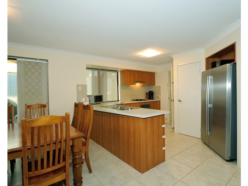 15 Mallard Way, Baldivis WA 6171