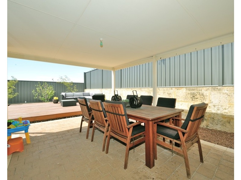 15 Mallard Way, Baldivis WA 6171