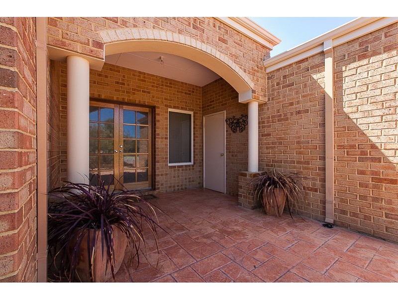 50 Liechardt Loop, Rockingham WA 6168