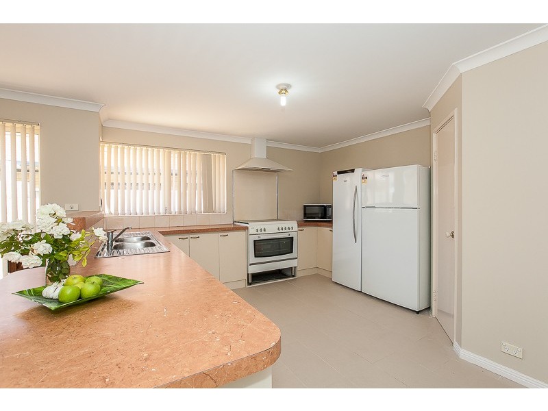 50 Liechardt Loop, Rockingham WA 6168