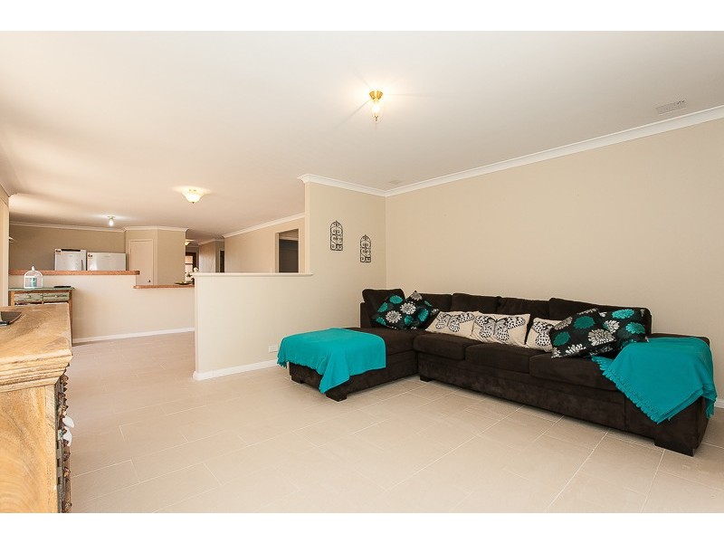 50 Liechardt Loop, Rockingham WA 6168