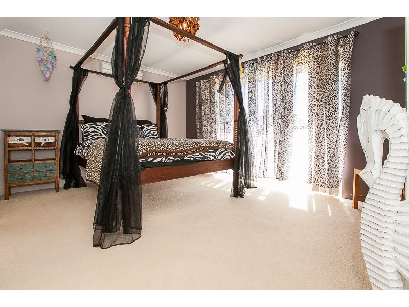 50 Liechardt Loop, Rockingham WA 6168