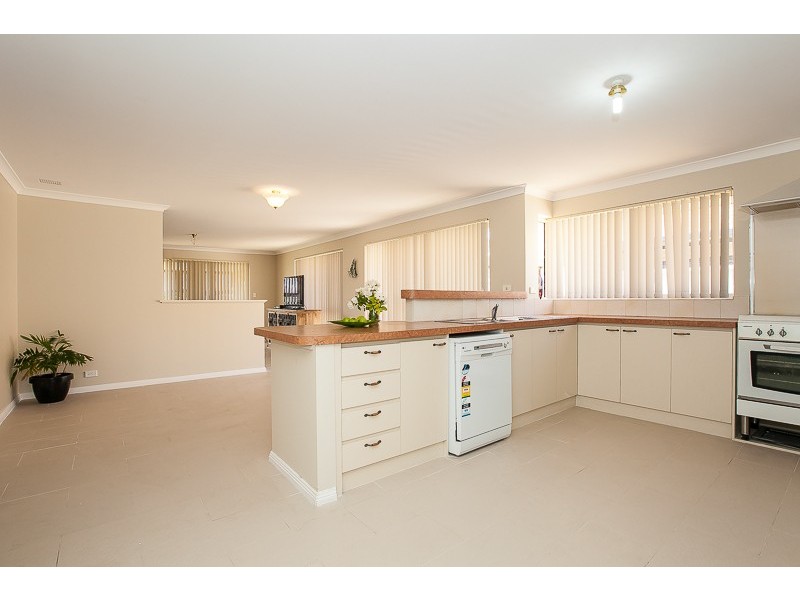 50 Liechardt Loop, Rockingham WA 6168