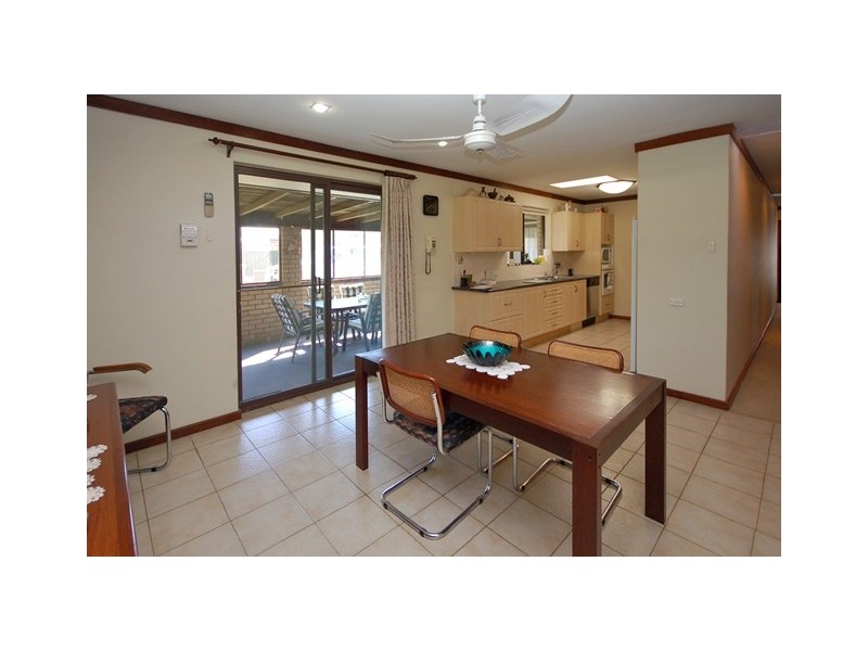 6 Willmott Drive, Cooloongup WA 6168