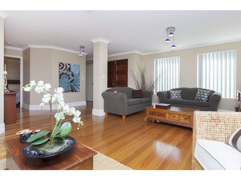 8 Ranunculus Court, Beeliar WA 6164