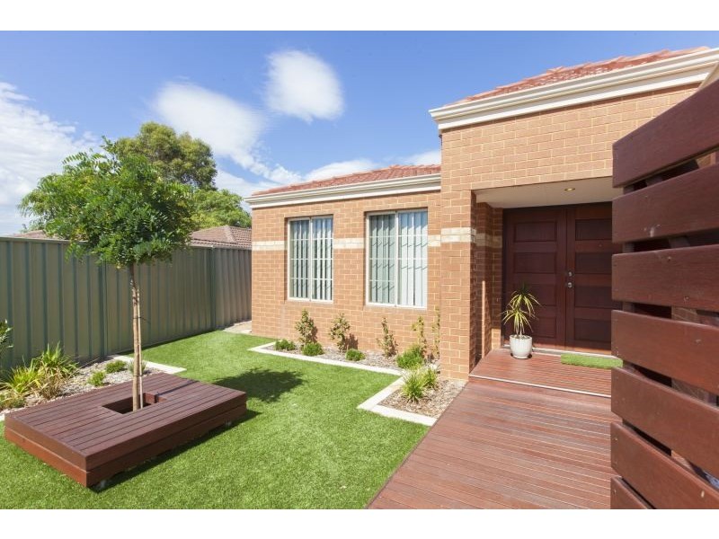8 Ranunculus Court, Beeliar WA 6164