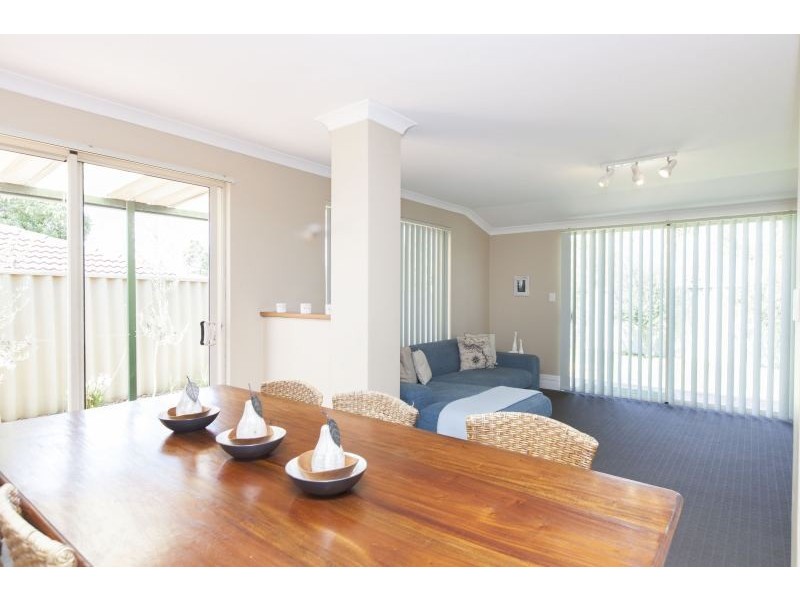8 Ranunculus Court, Beeliar WA 6164