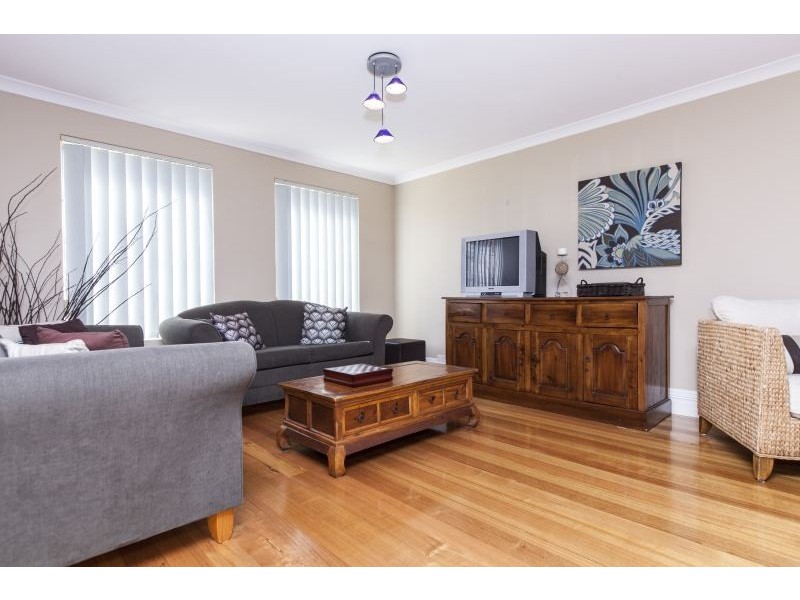 8 Ranunculus Court, Beeliar WA 6164
