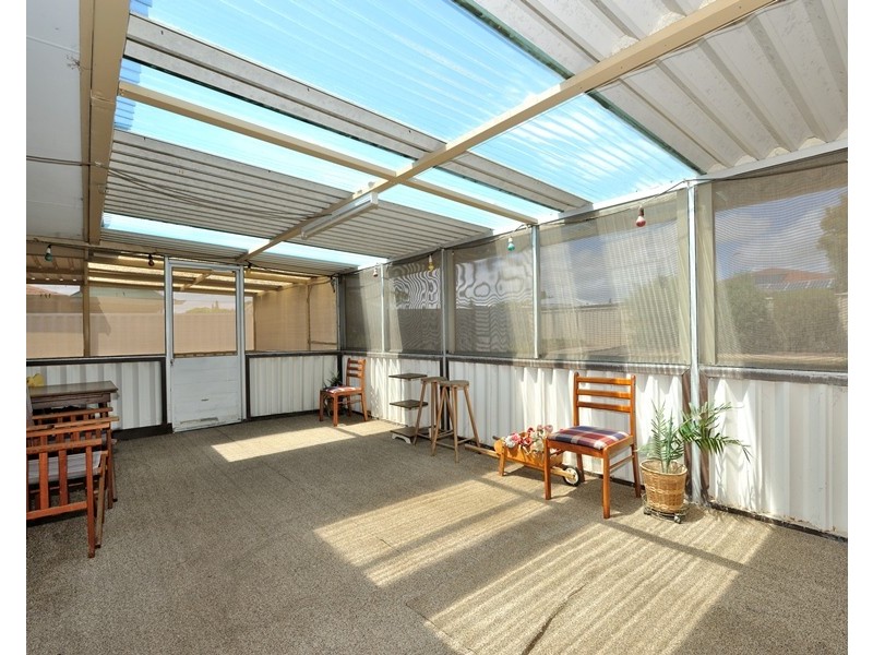 8 Eyre Street, Waikiki WA 6169