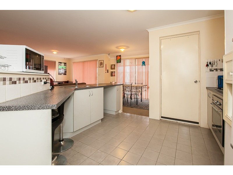 40 Belvoir Crescent, Orelia WA 6167