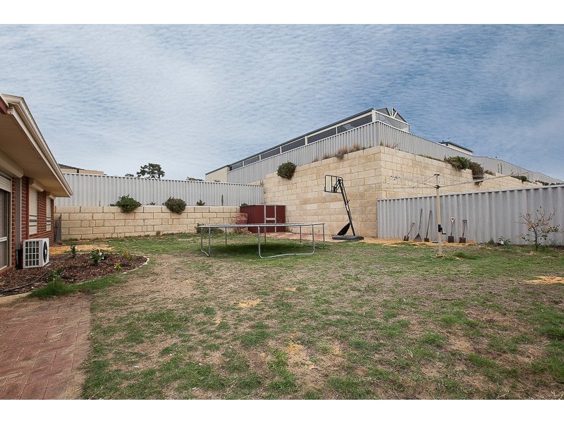 40 Belvoir Crescent, Orelia WA 6167