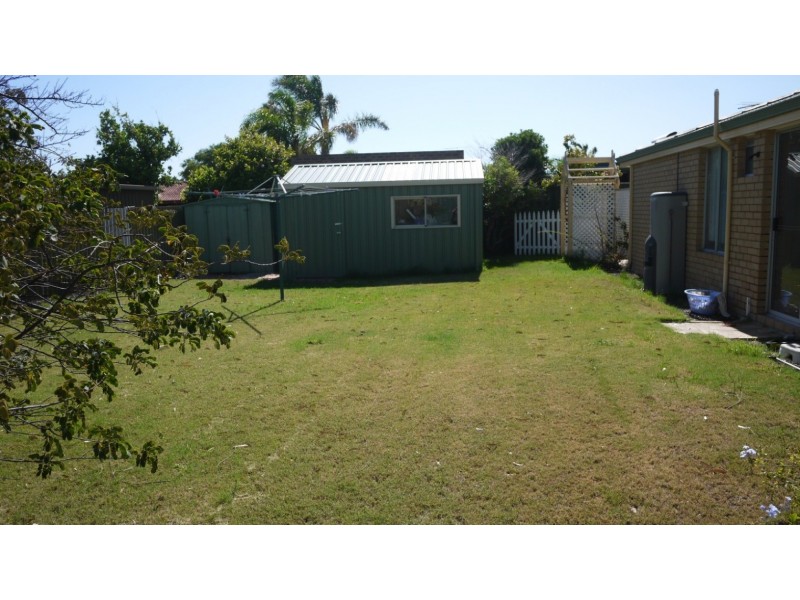 1 Portsmouth Place, Waikiki WA 6169