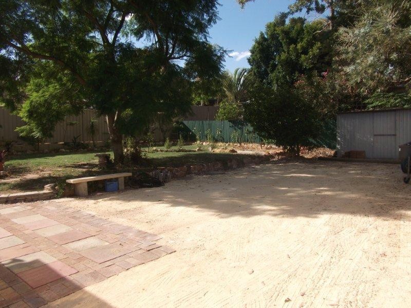 37 Barron Way, Orelia WA 6167