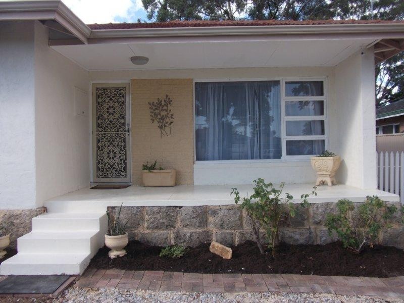 37 Barron Way, Orelia WA 6167