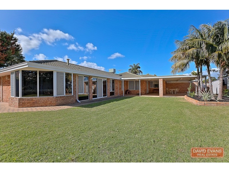 61 Woodbridge Drive, Cooloongup WA 6168