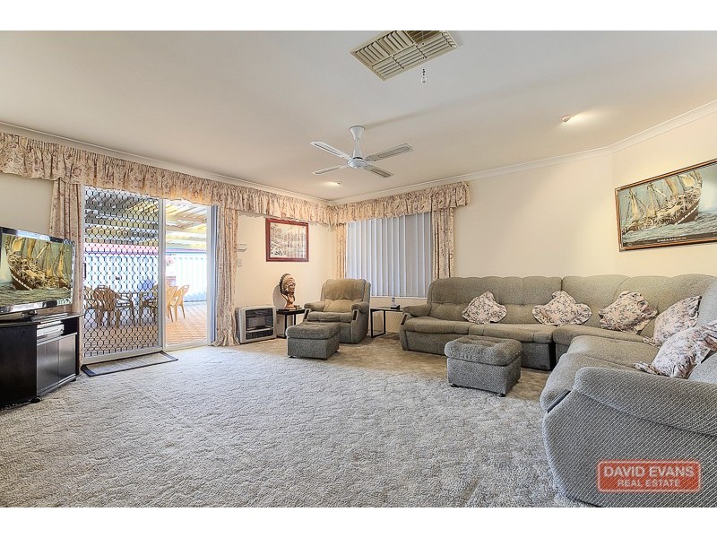 61 Woodbridge Drive, Cooloongup WA 6168