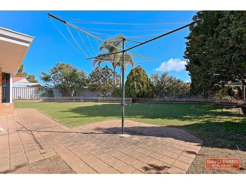 61 Woodbridge Drive, Cooloongup WA 6168