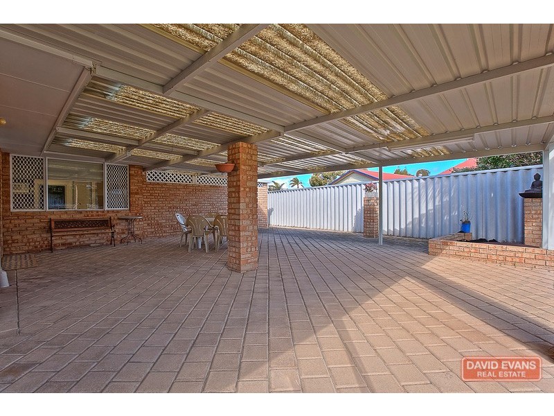 61 Woodbridge Drive, Cooloongup WA 6168