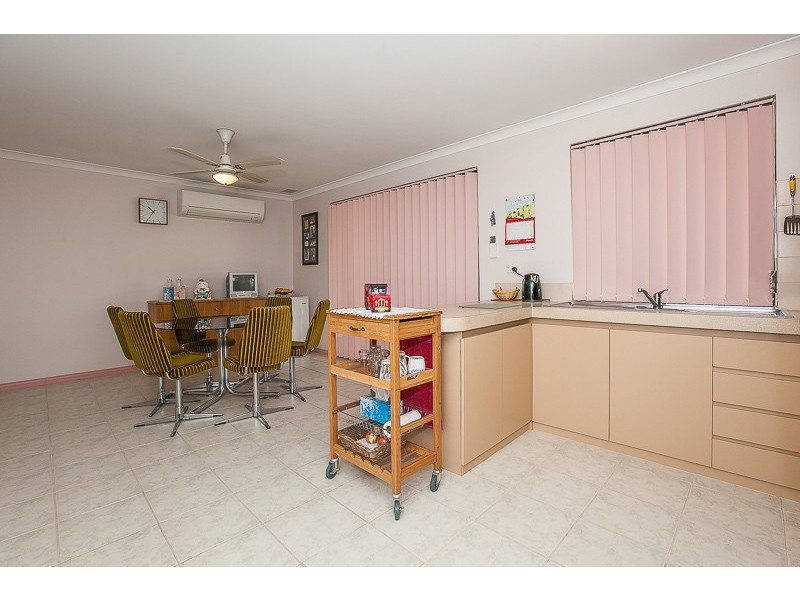 25 Campbell Way, Rockingham WA 6168