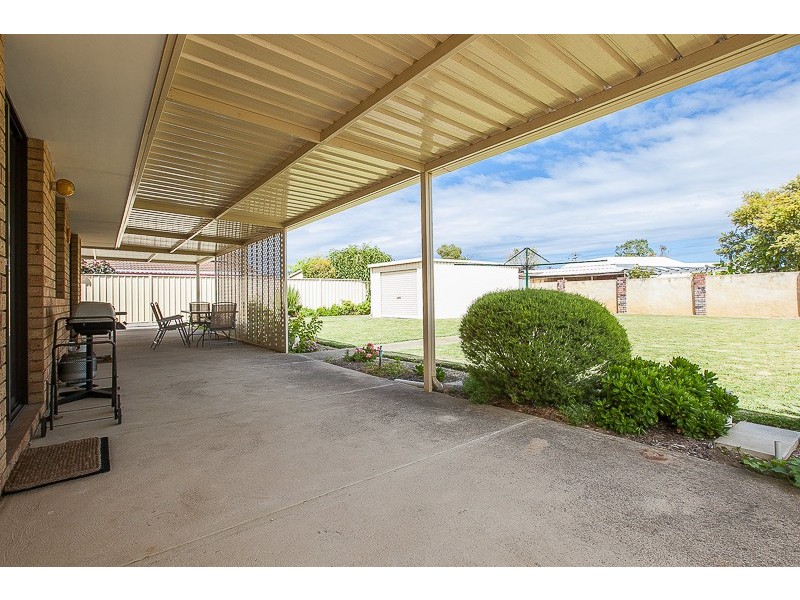 25 Campbell Way, Rockingham WA 6168