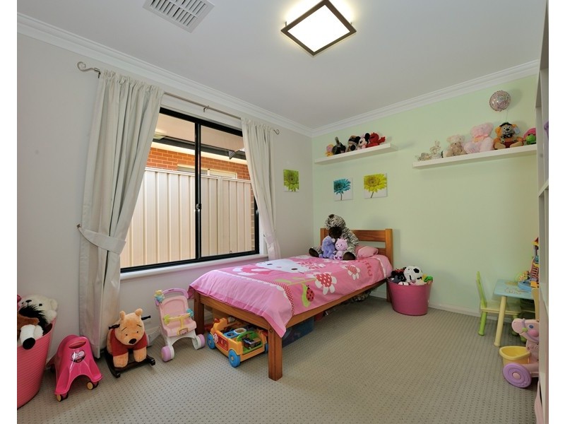 4 Liesham Crescent, Baldivis WA 6171