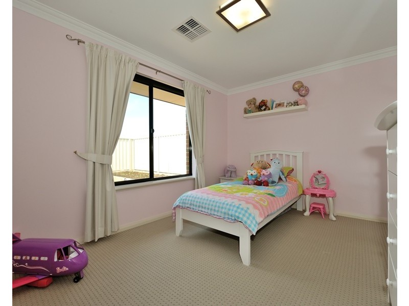4 Liesham Crescent, Baldivis WA 6171