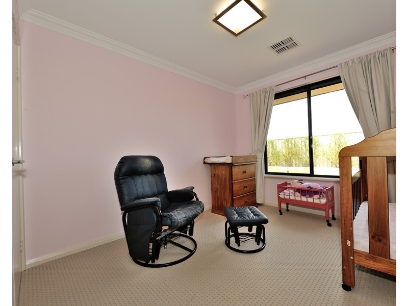 4 Liesham Crescent, Baldivis WA 6171