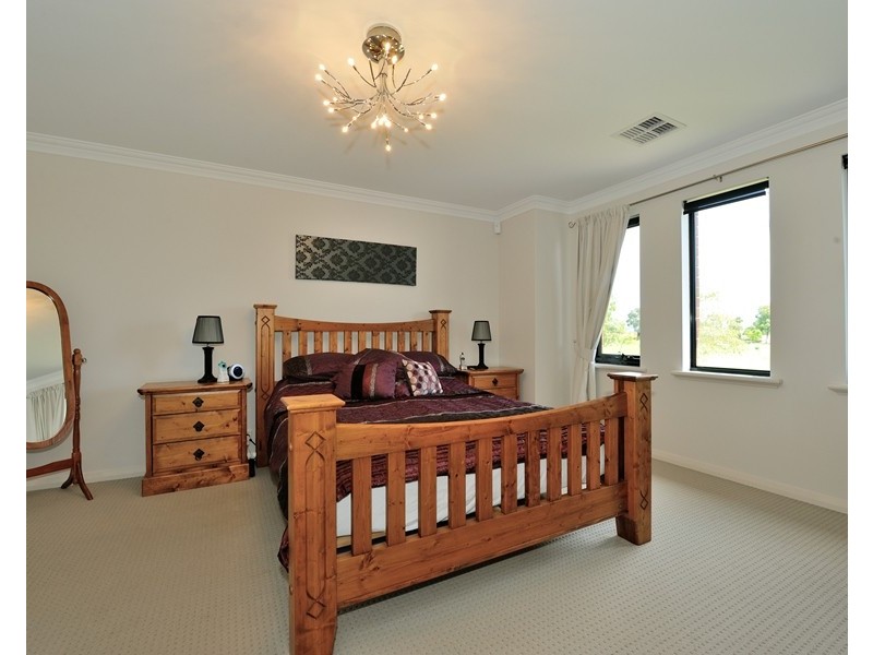 4 Liesham Crescent, Baldivis WA 6171